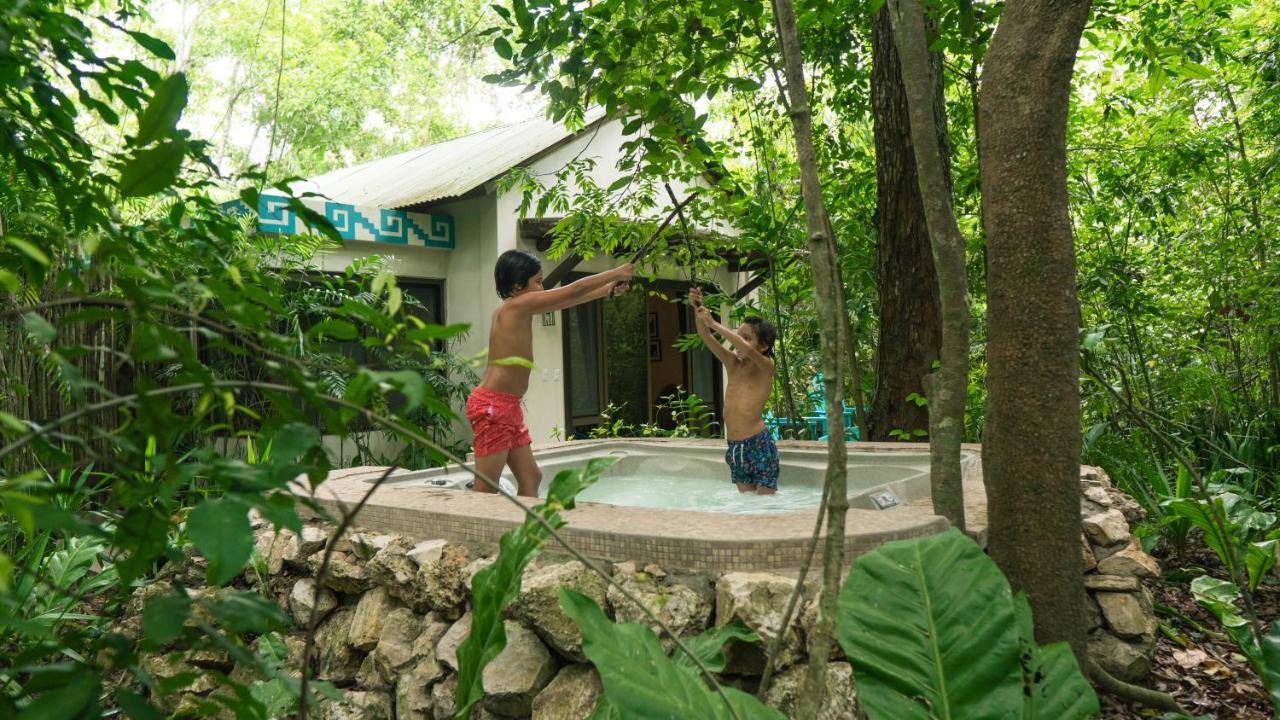Hotel Jungle Lodge Тикаль Экстерьер фото