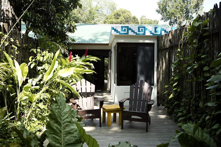 Hotel Jungle Lodge Тикаль Экстерьер фото
