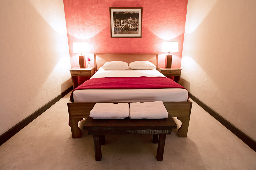 Hotel Jungle Lodge Тикаль Экстерьер фото